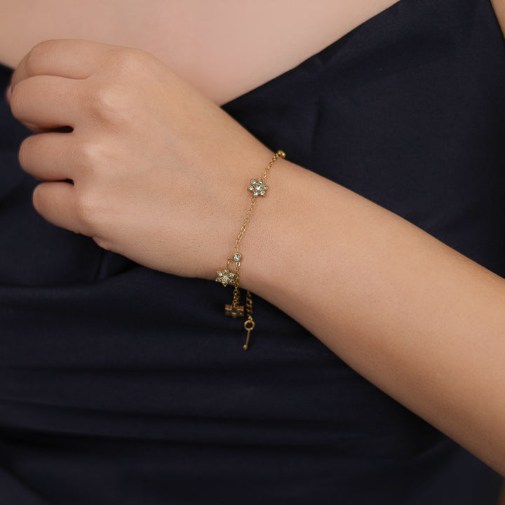 Sira Flower Bracelet