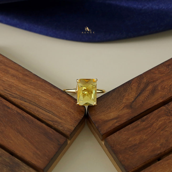 Rinza 4 Claw Glossy Rectangle Ring