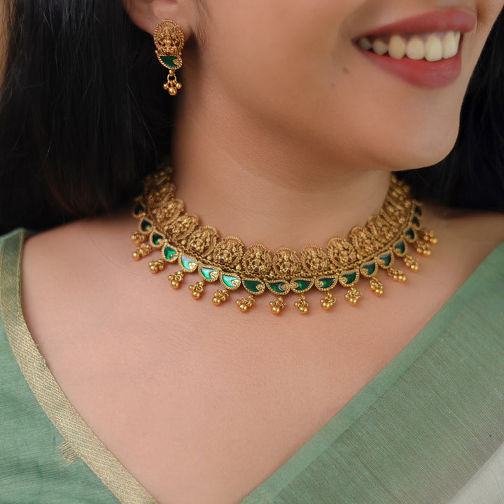 Vanisha Devi Enamel Palakka Short Neckpiece With Earring