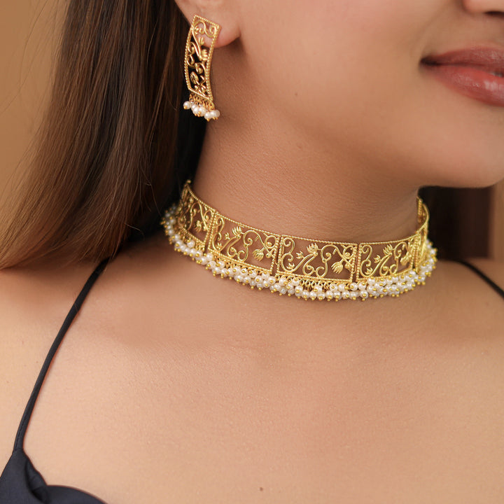 Tamasa Rectangle Filigree Cluster Pearl Choker With Earring