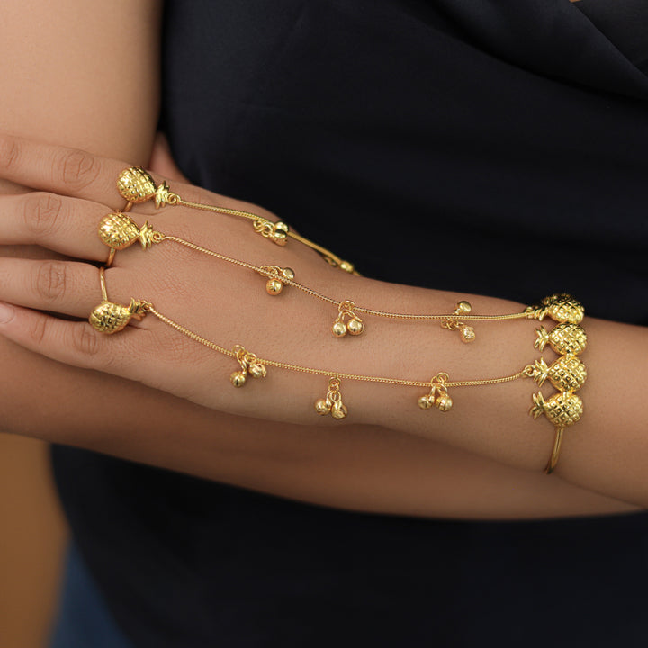 Yasmin Golden Ghungroo Hathphool ( One Hand Only )