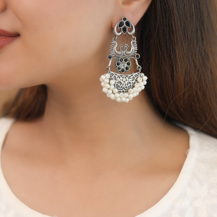 Dana Dual Mayura Cluster Pearl Earring