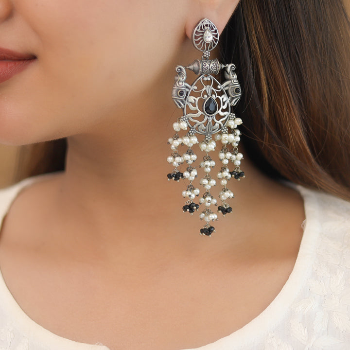 Nina Twin Airavat Hanging Bunch Pearl Earring