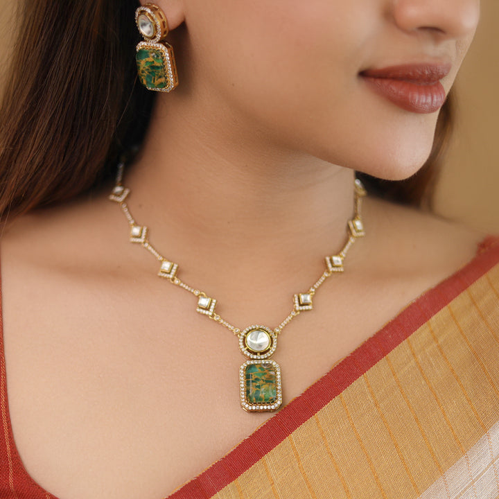 Charvi Multishape Kundan Short Neckpiece With Earring