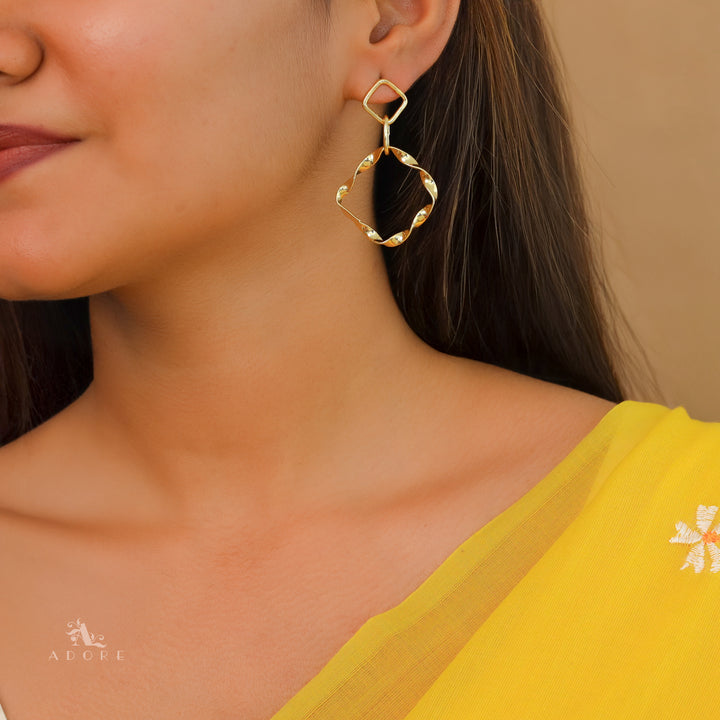 Anura Golden Twisted Square Earring