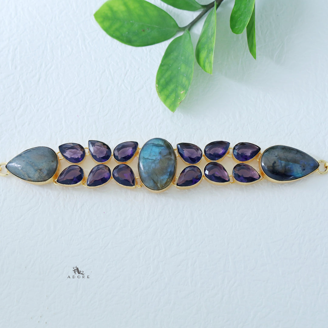 Molly Choker