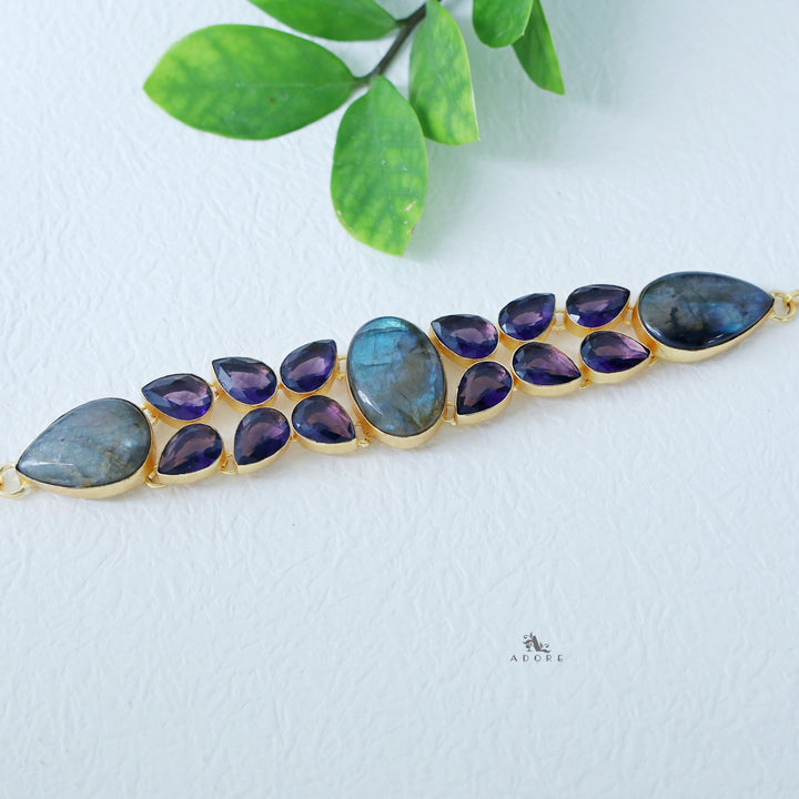 Molly Choker