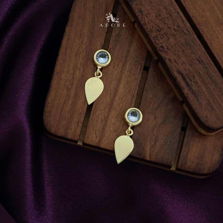 Sybil Golden Drop Earring