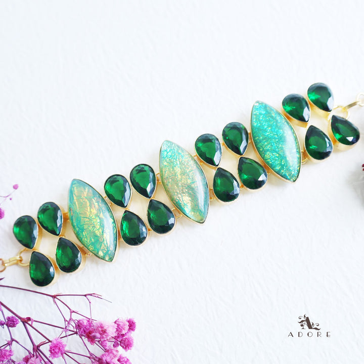 Geraldine Choker