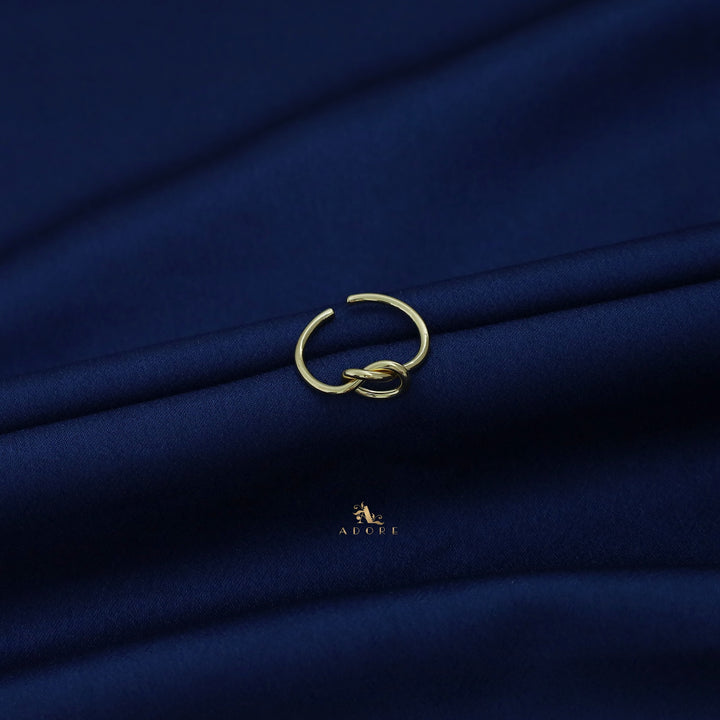 Golden Knot Ring