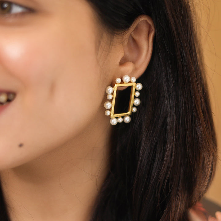 Golden Rectangle Window Pearl Earring