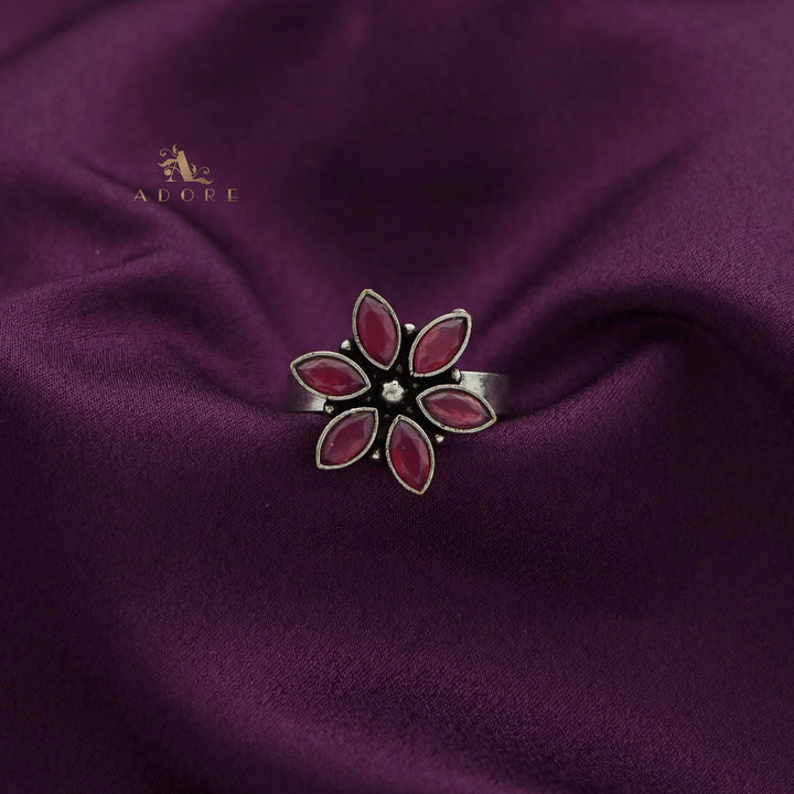 Flora Glossy Flower Ring
