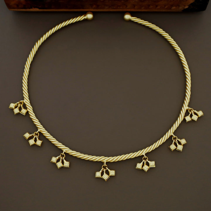 Cesta Golden Twisted Ghungroo Neck Cuff