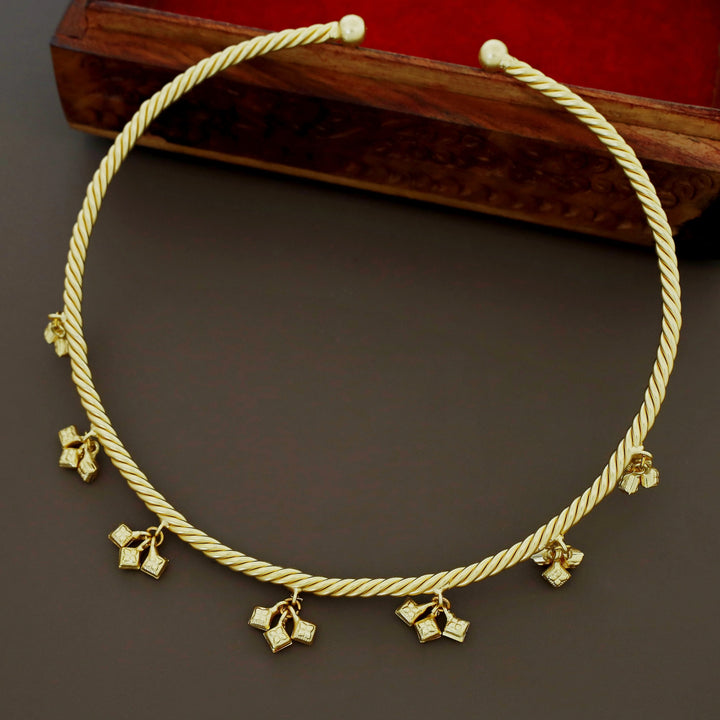 Cesta Golden Twisted Ghungroo Neck Cuff