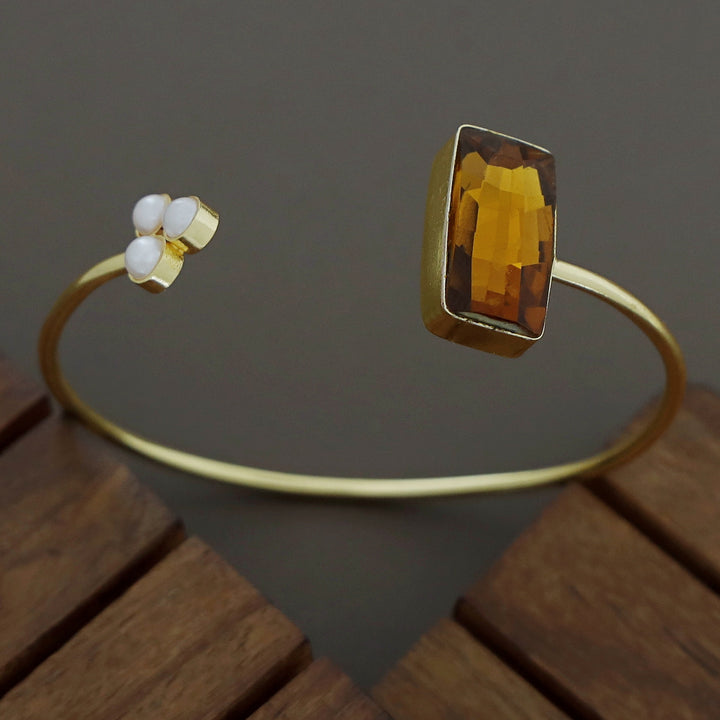Tri Pearl Rectangle Magic Glossy Stone Bangle