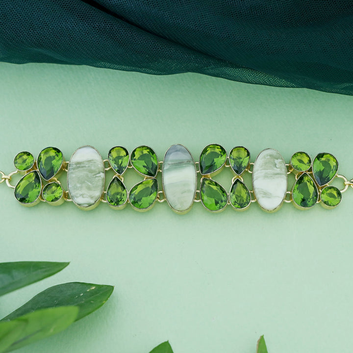 Acacia Choker