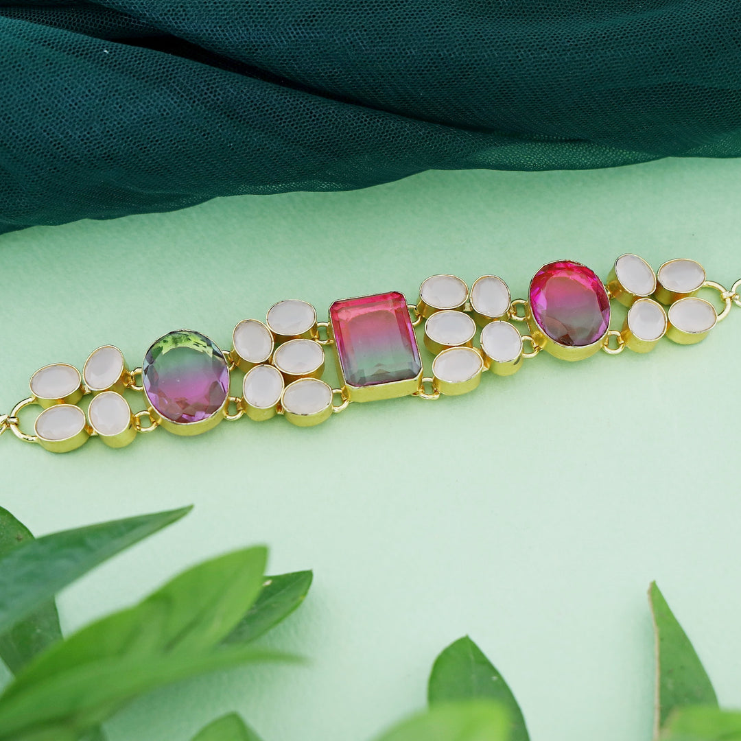 Sanam Choker