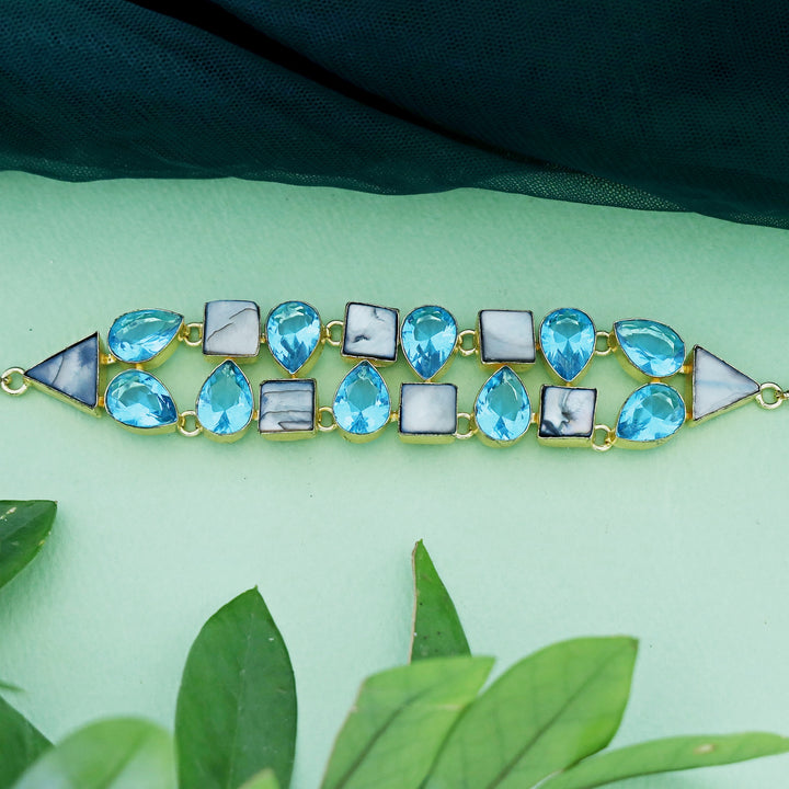 Connie Choker