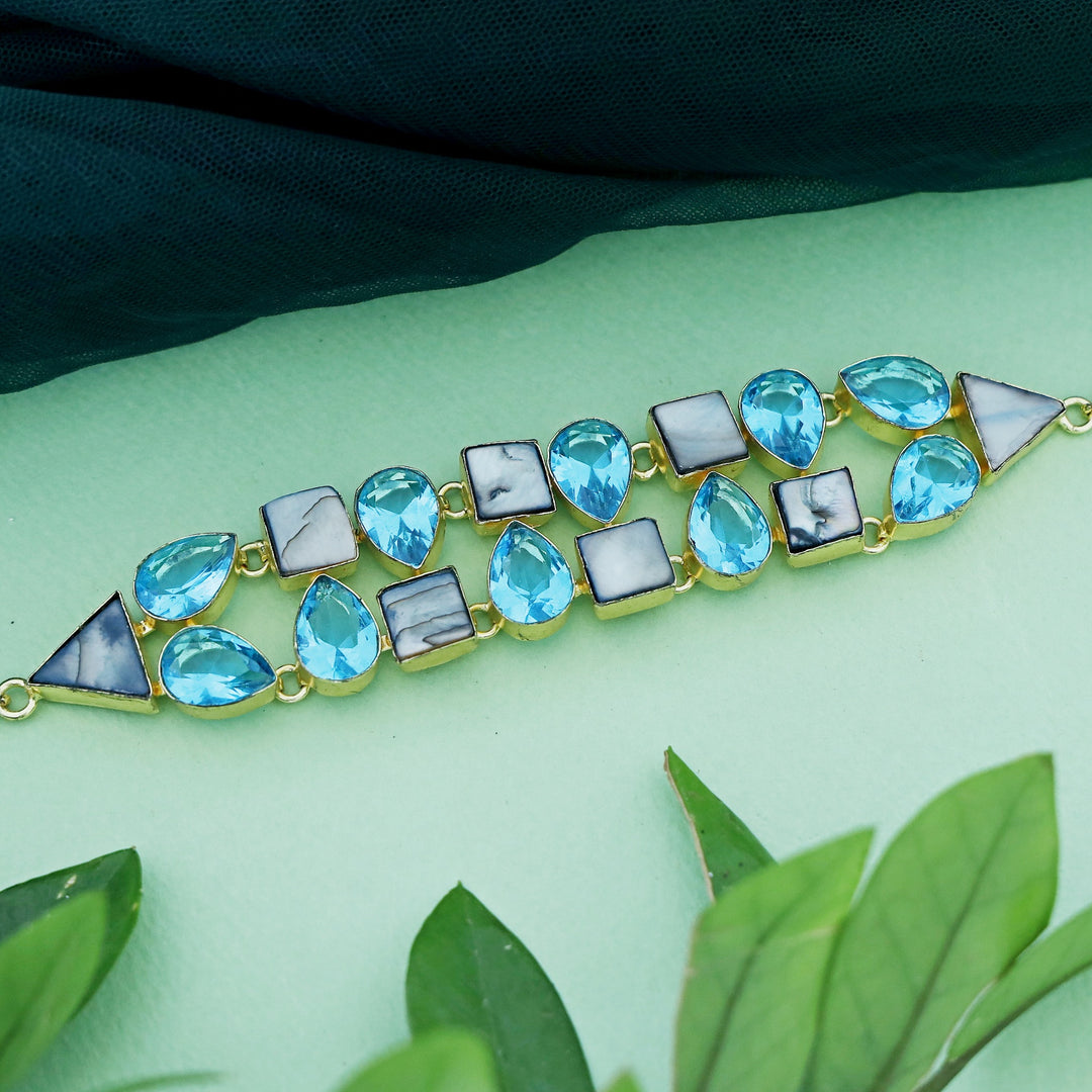 Connie Choker