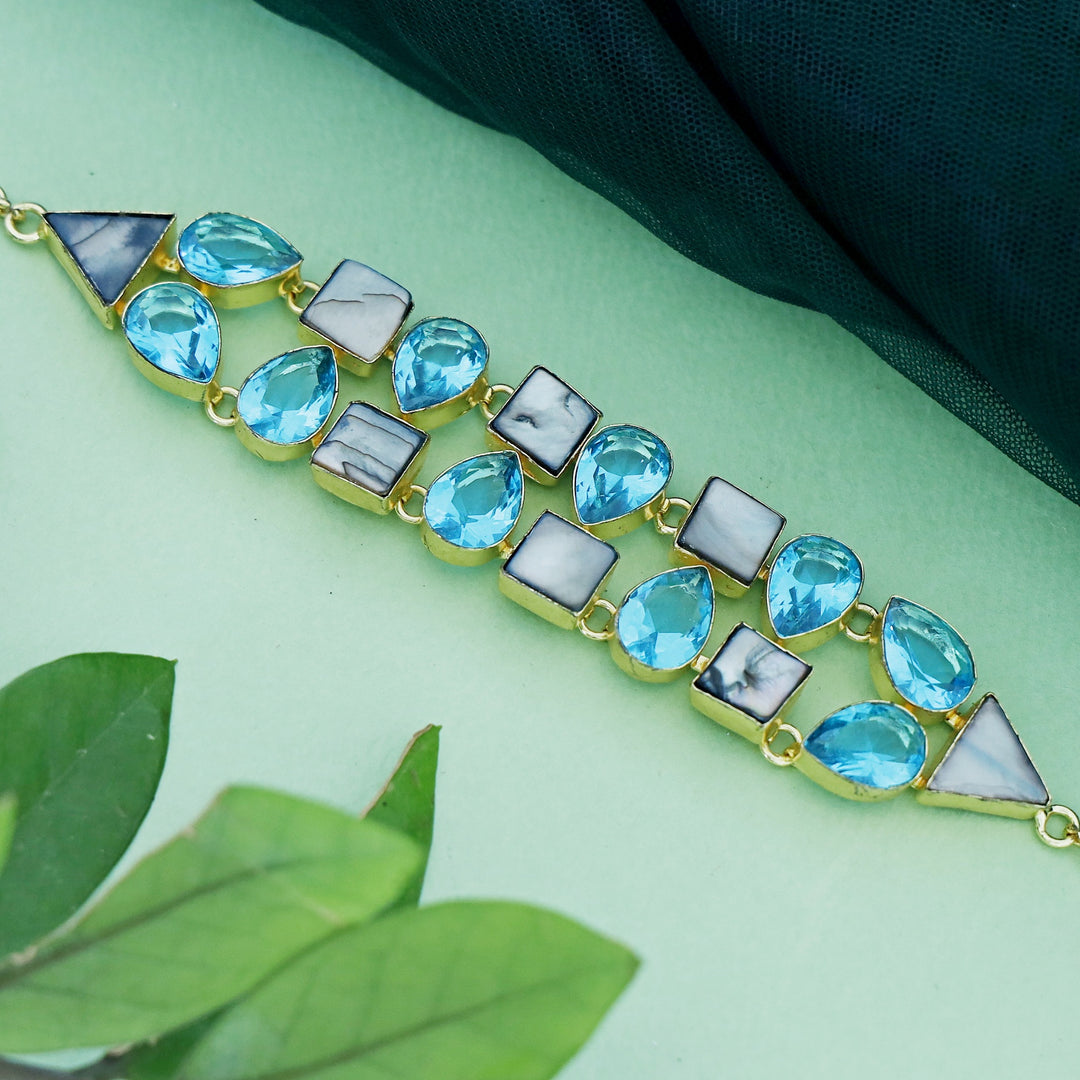 Connie Choker