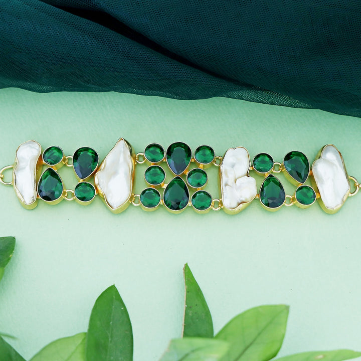 Adara Choker
