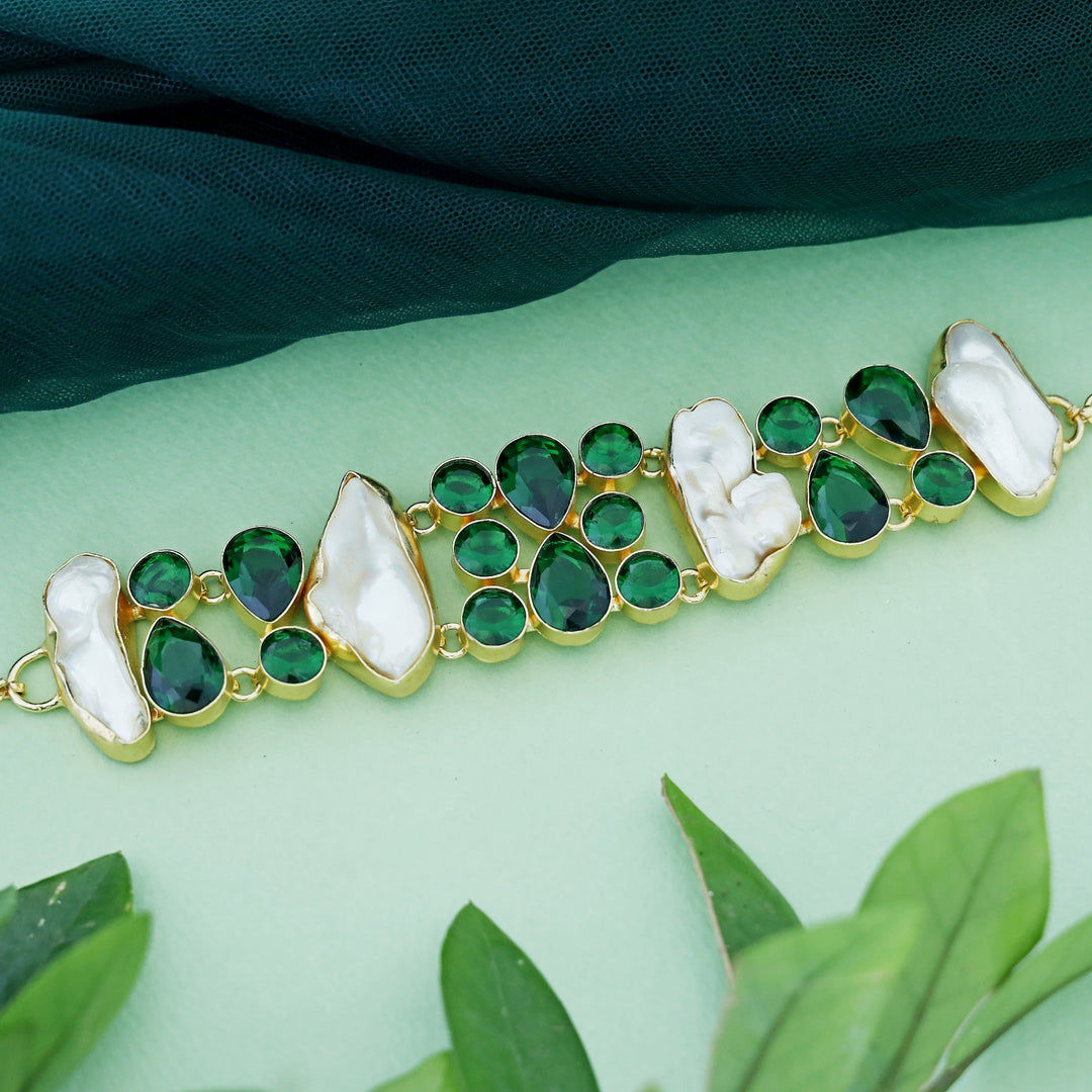 Adara Choker