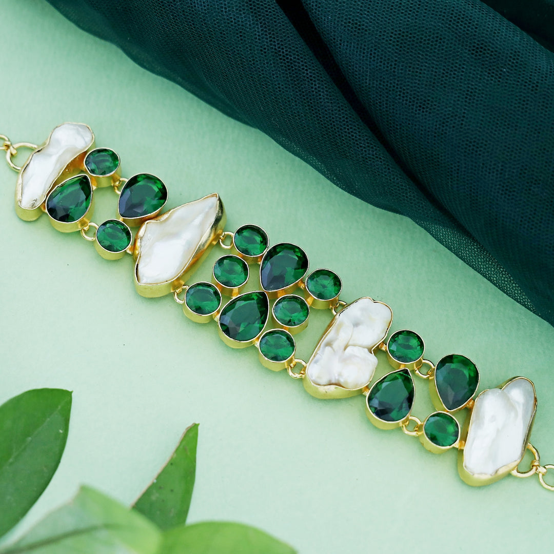 Adara Choker