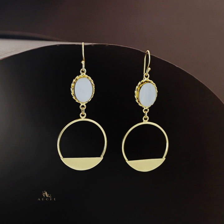 Golden Twisted Oval Glossy Circle Drop