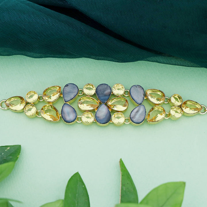 Hester Choker