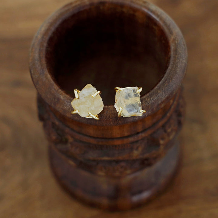 Zuma Raw Stone Stud