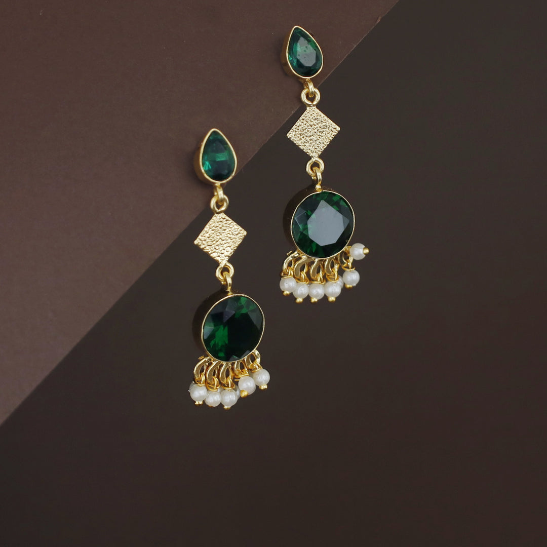 Ruth Drop Circle Glossy Cluster Pearl Earring