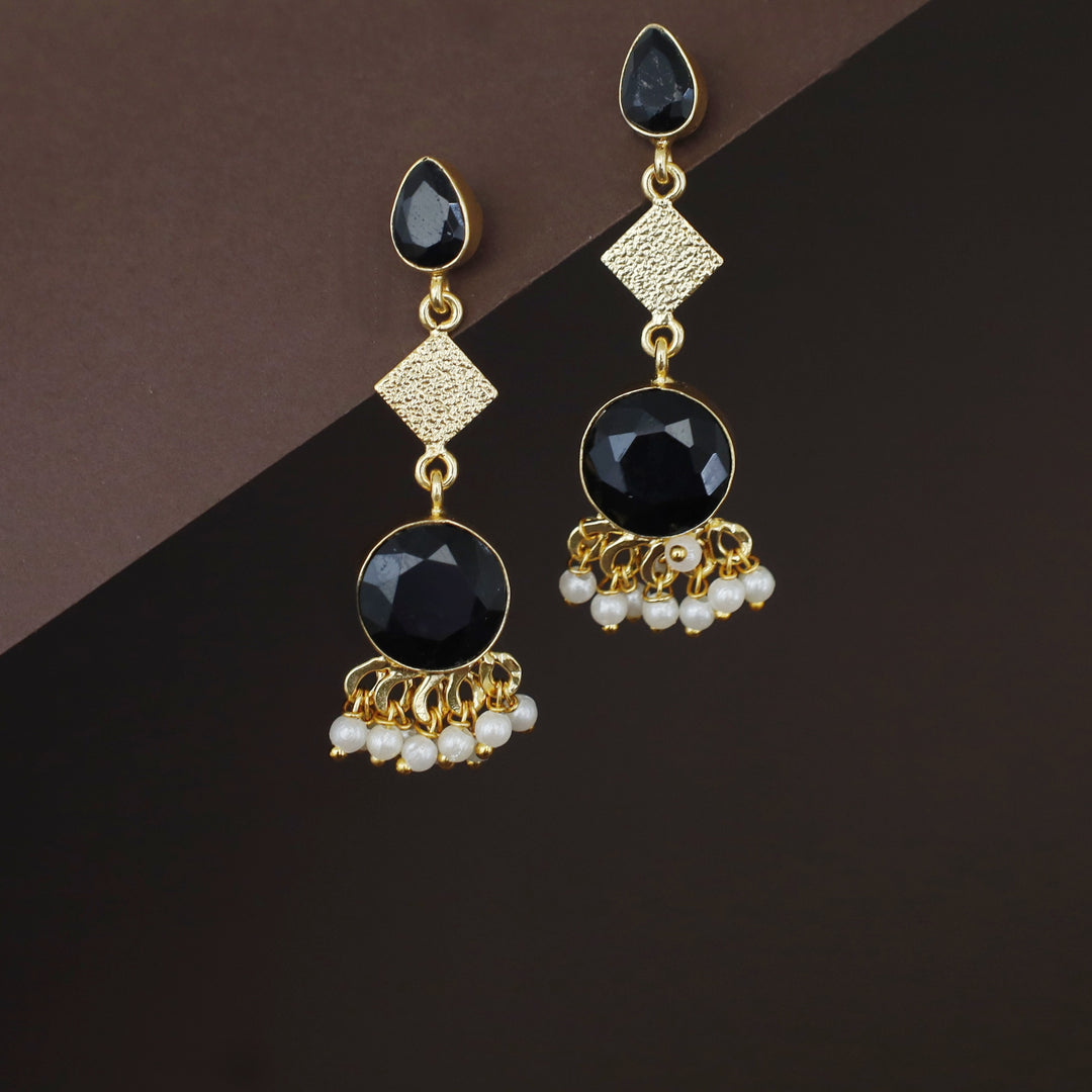 Ruth Drop Circle Glossy Cluster Pearl Earring