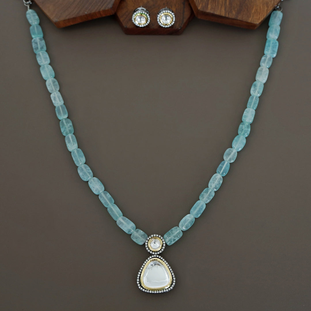Lavanika kundan Neckpiece With Stud