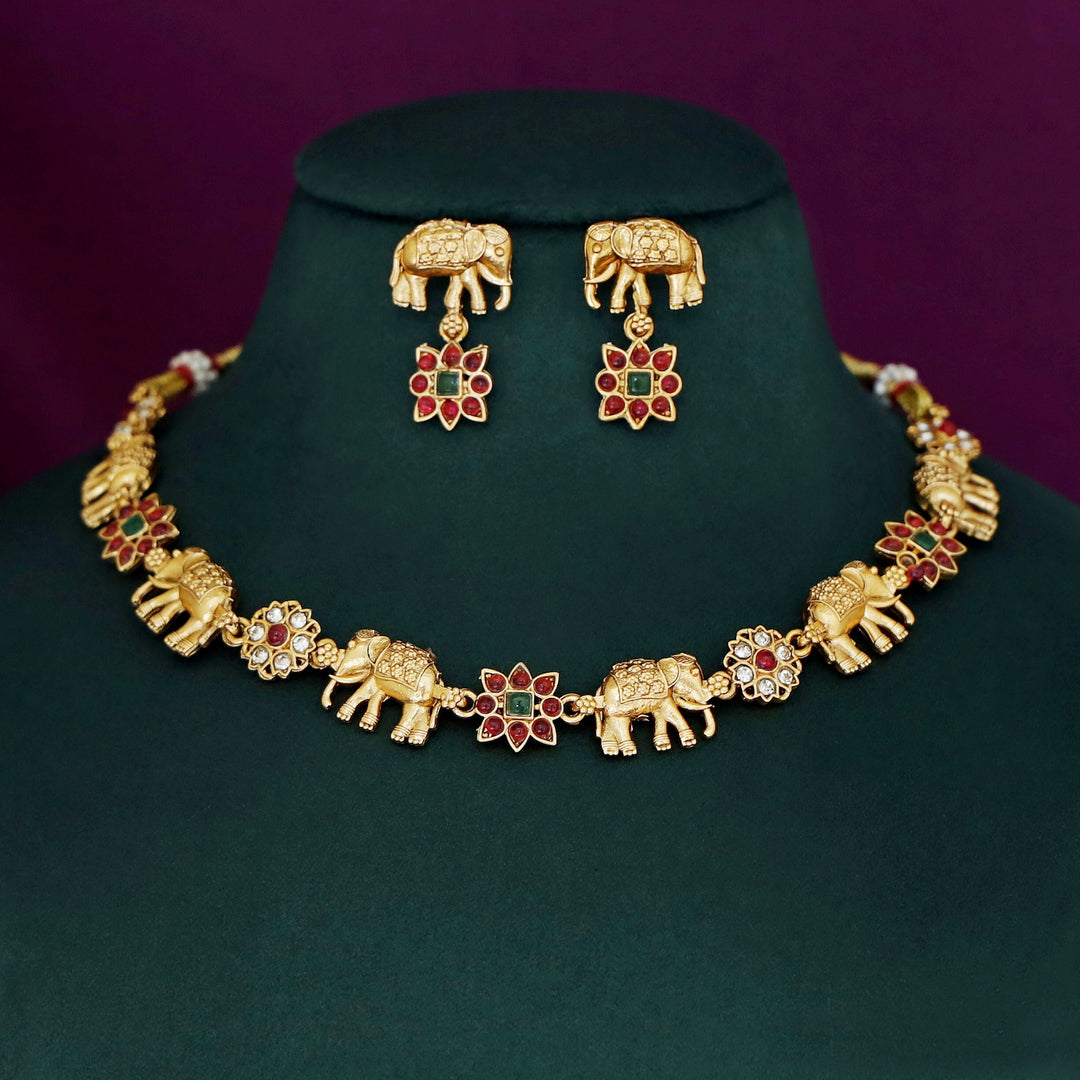 Iha Airavat Flowery Neckpiece With Earring