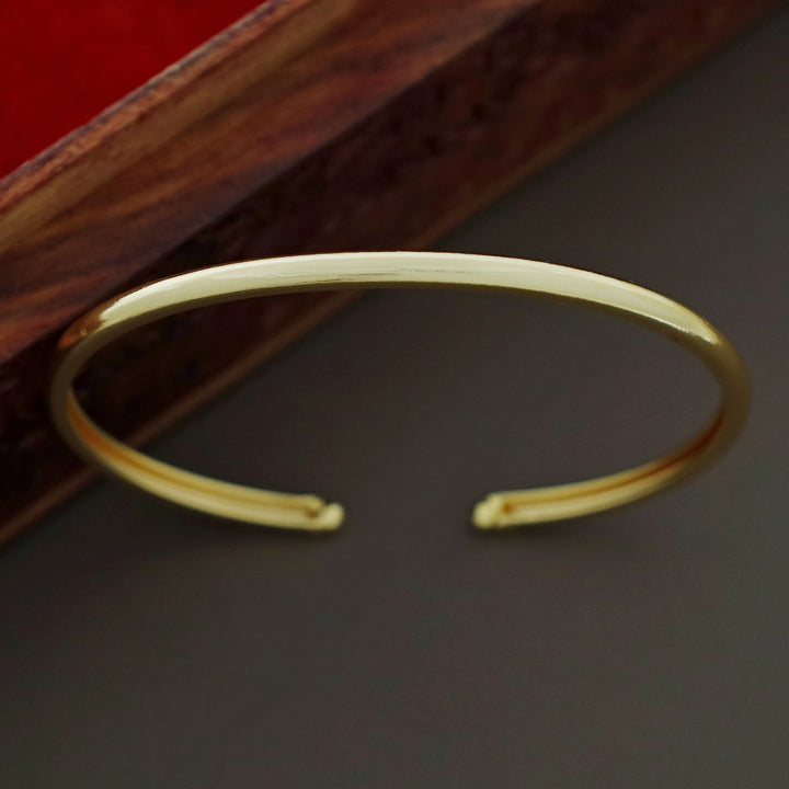 Lesley Golden Hand Cuff