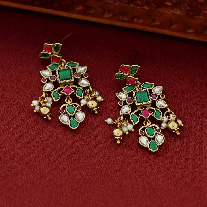 Premium Gaurika Jadau Kundan Short Neckpiece/Choker With Earring