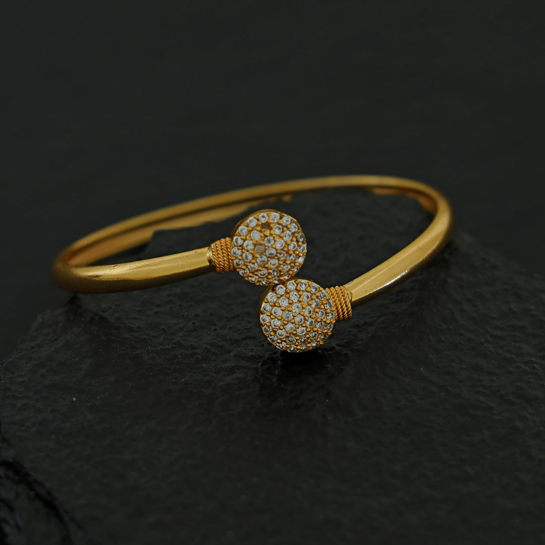 Maitreyi Dual Circle Stone Bangle