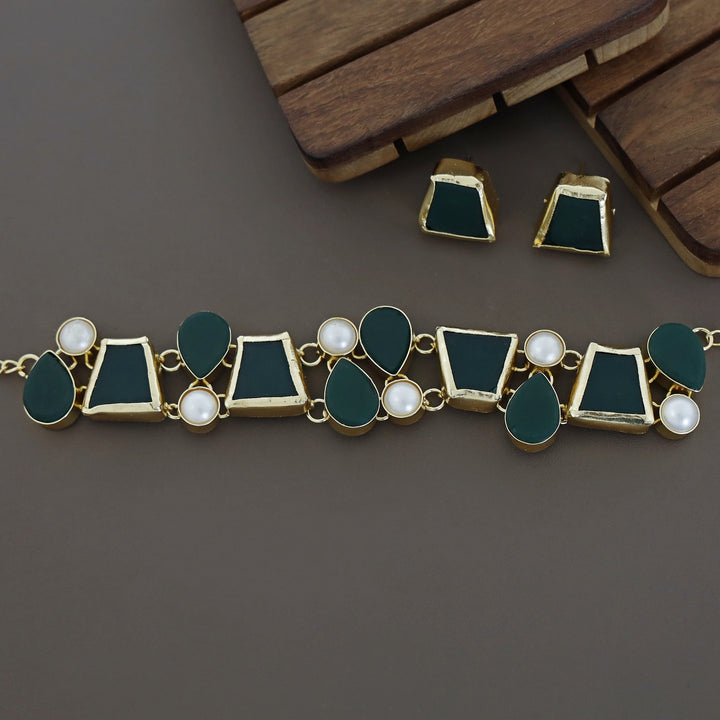 Brenda Golden Raw Stone + Pearl Choker With Stud