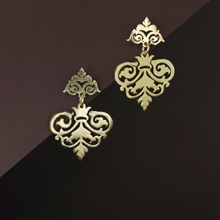 Nerin Golden Filigree Earring
