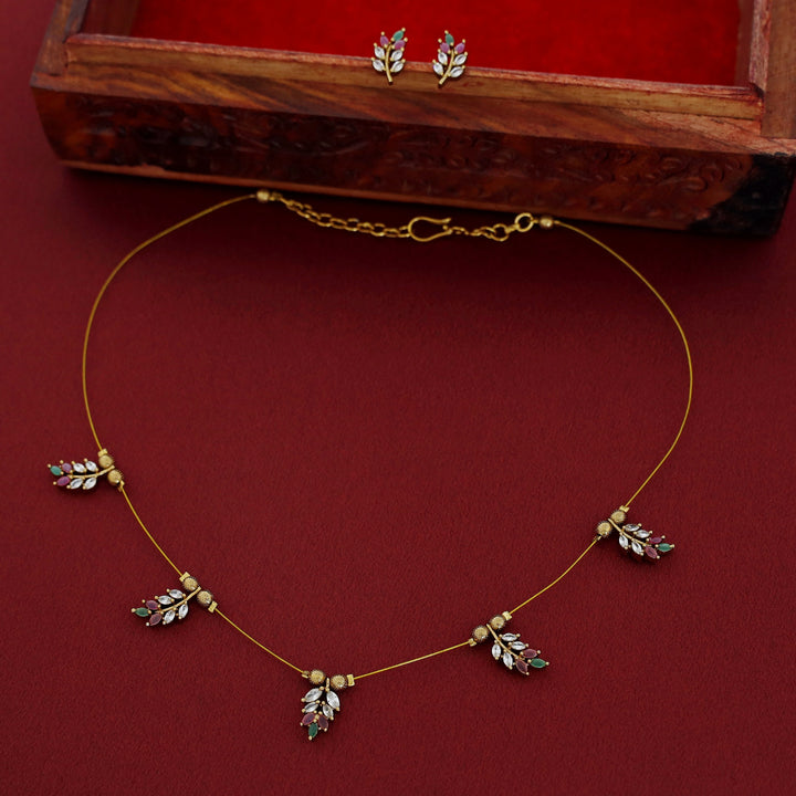 Madhusmita String Neckpiece With Earring