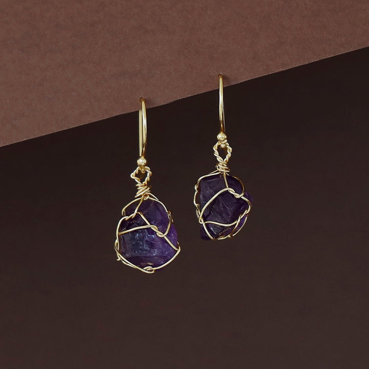 Oviya Golden Binded Raw Stone Drop