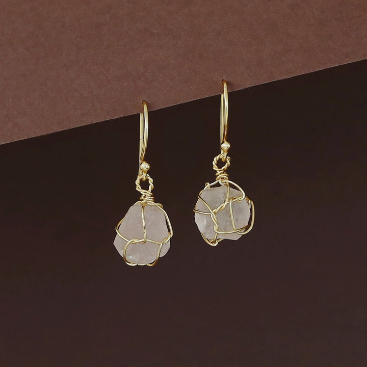 Oviya Golden Binded Raw Stone Drop