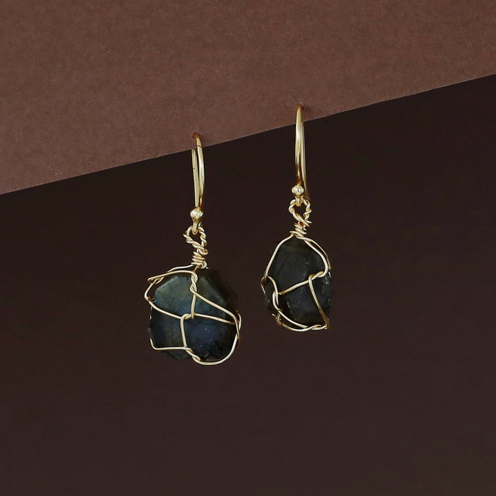 Oviya Golden Binded Raw Stone Drop