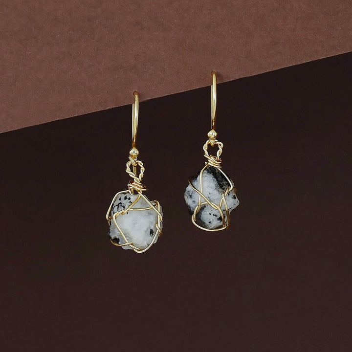 Oviya Golden Binded Raw Stone Drop