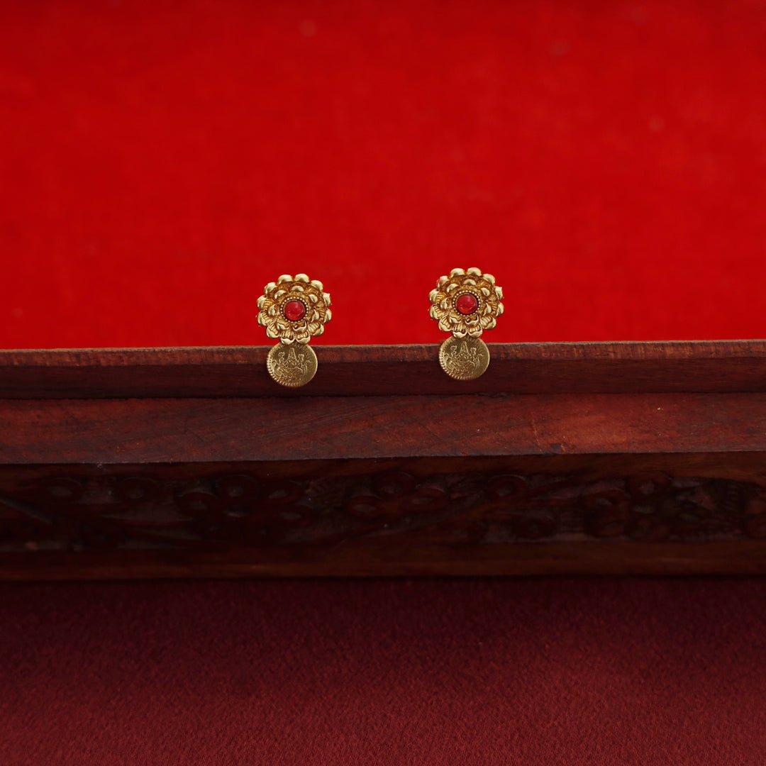 Dhrithika Flower Kashi Short Neckpiece with Earring