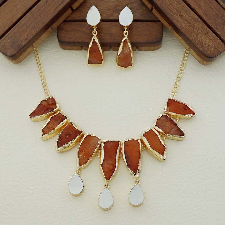 Augusta MOP + Dyed + Raw Stone Short Neckpiece With Earring