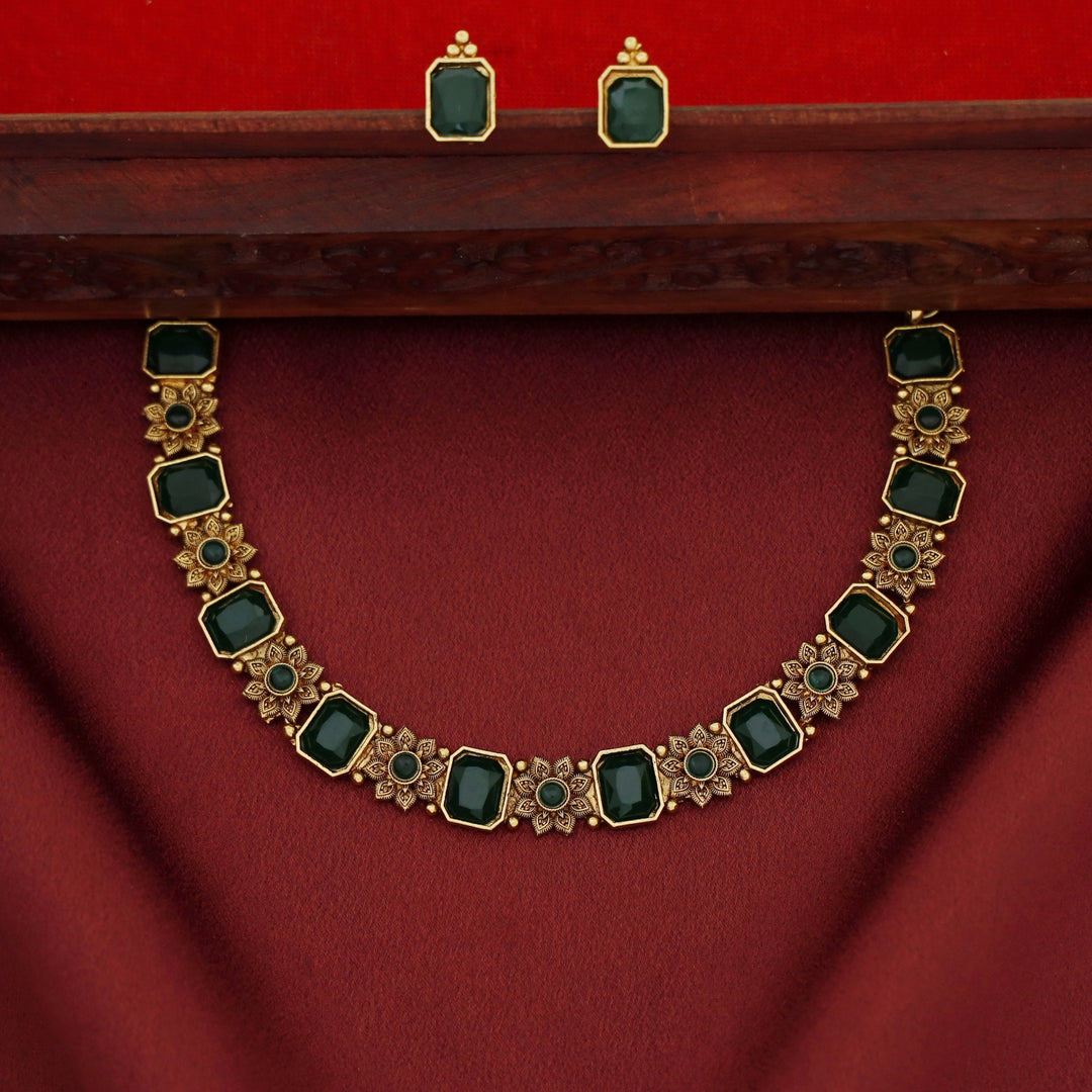 Shriya Flower Rectangle Short Neckpiece with Earring