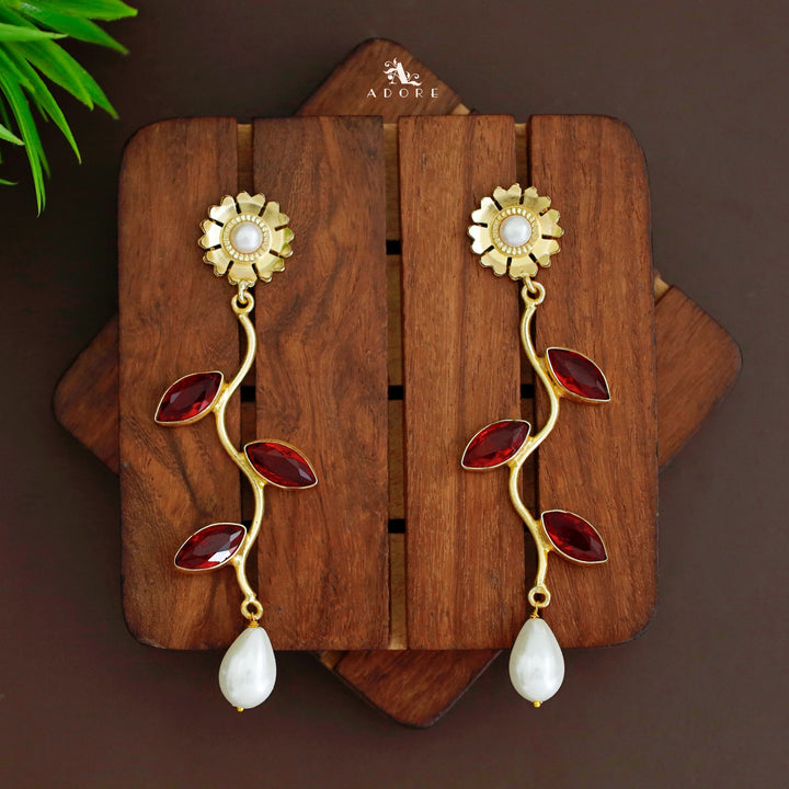 Carla Golden Flower Pearl Curly Leaf Earring