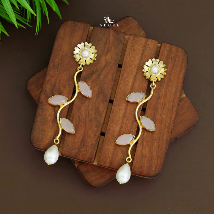 Carla Golden Flower Pearl Curly Leaf Earring