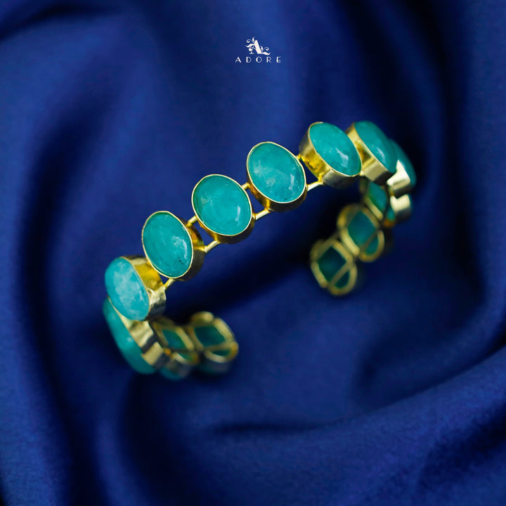 Karen Golden Oval Bangle